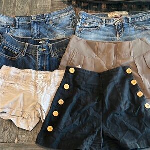 Stylish Black Jean Shorts with Nautical Flair
